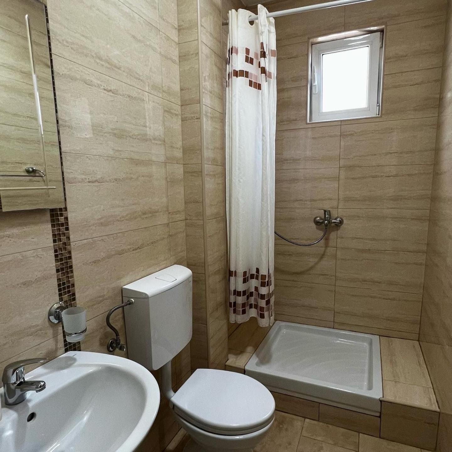 Apartmani Luksic Sutomore Ngoại thất bức ảnh
